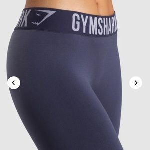 Gym shark legging